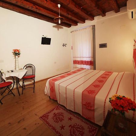 Note Sulla Piazza Bed & Breakfast กาญารี ภายนอก รูปภาพ