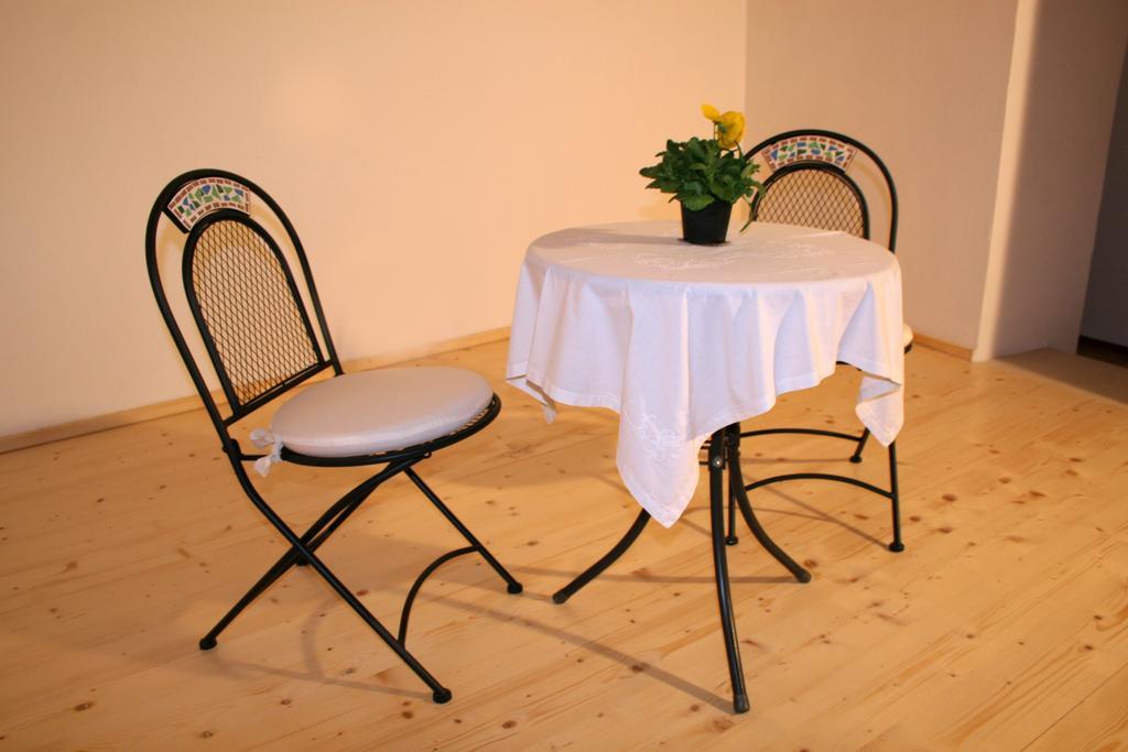 Note Sulla Piazza Bed & Breakfast กาญารี ห้อง รูปภาพ