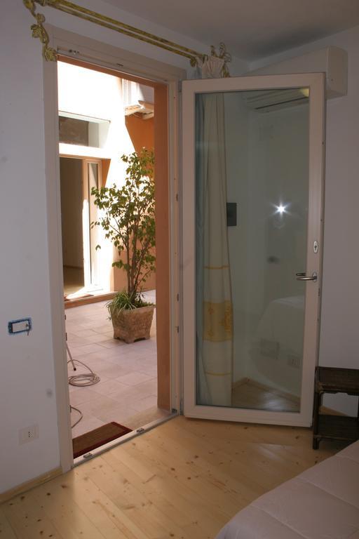 Note Sulla Piazza Bed & Breakfast กาญารี ภายนอก รูปภาพ