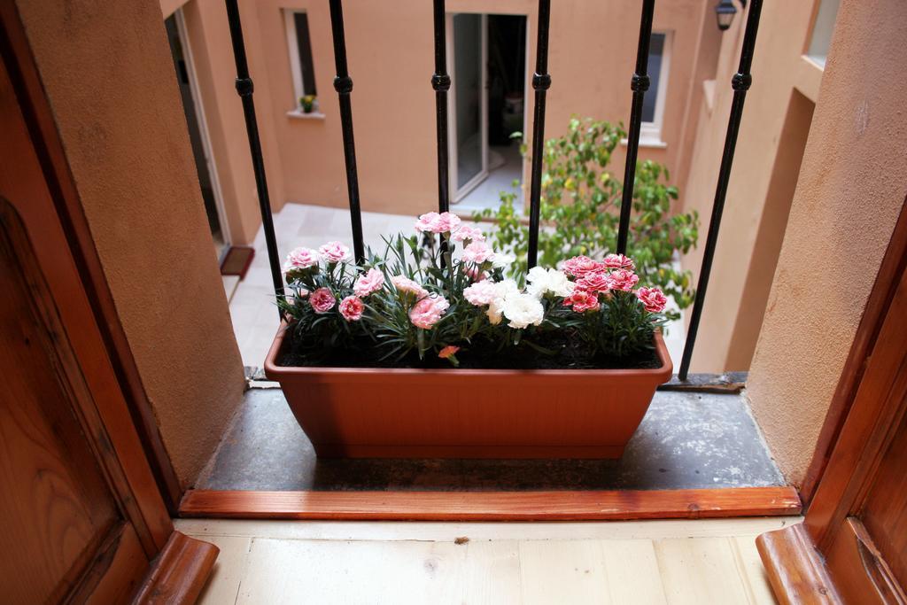 Note Sulla Piazza Bed & Breakfast กาญารี ภายนอก รูปภาพ